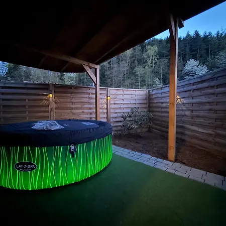 Nad Strumykiem Z Jacuzzi