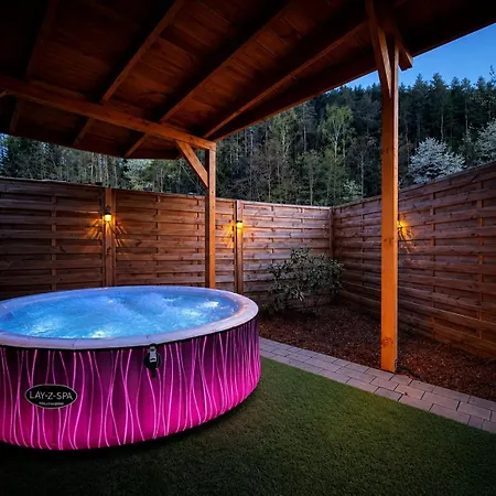 בית נופש Nad Strumykiem Z Jacuzzi *